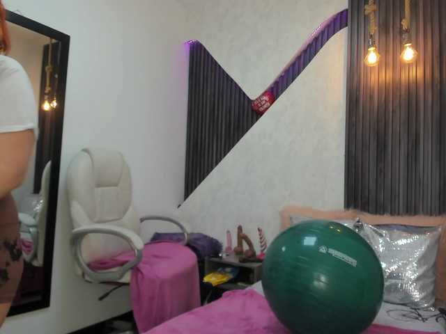 dannita-santini's BongaCams show and profile