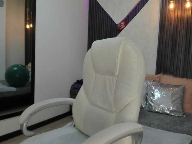 dannita-santini's BongaCams show and profile