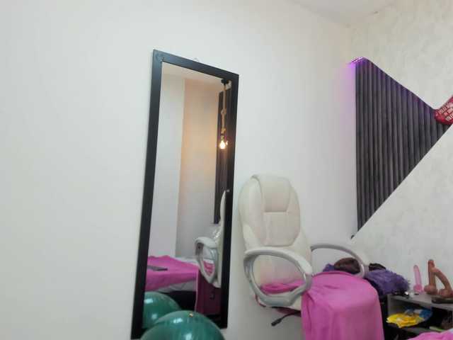 dannita-santini's BongaCams show and profile