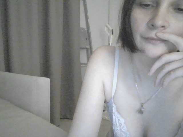 mananavaleeva's BongaCams show and profile