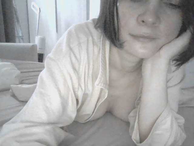 mananavaleeva's BongaCams show and profile