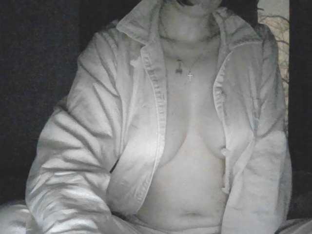 mananavaleeva's BongaCams show and profile