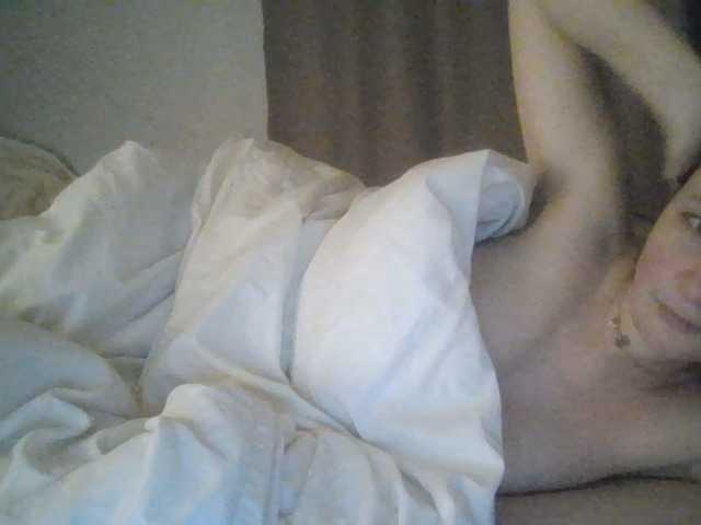 mananavaleeva's BongaCams show and profile