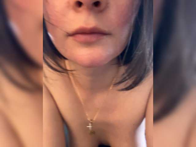 mananavaleeva's BongaCams show and profile