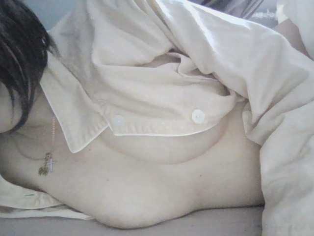 Mananavaleeva, 41 y/o - Live Cam on BongaCams