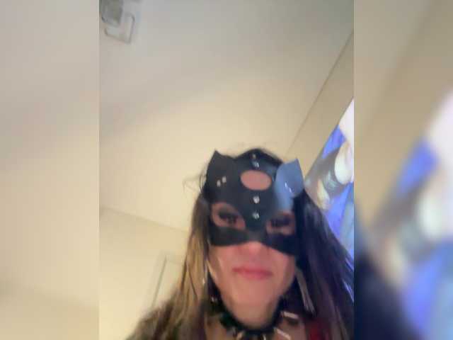 FoxAlice2026's BongaCams show and profile