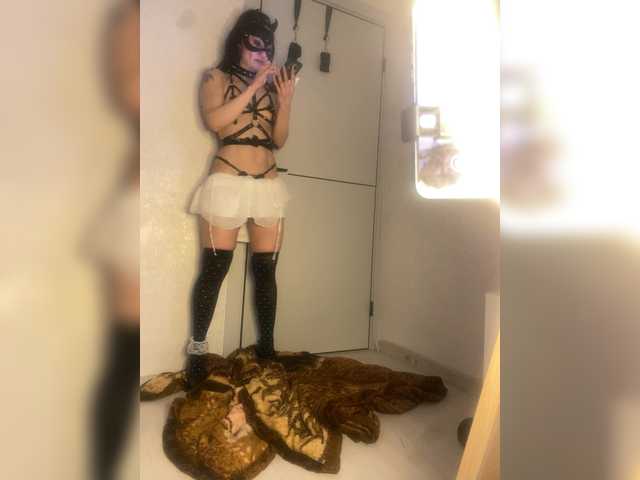 FoxAlice2026's BongaCams show and profile