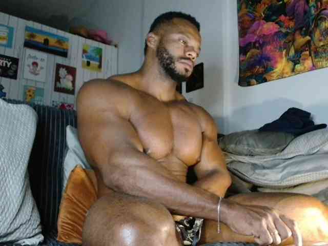 wallacesfonseca Live Webcam on BongaCams