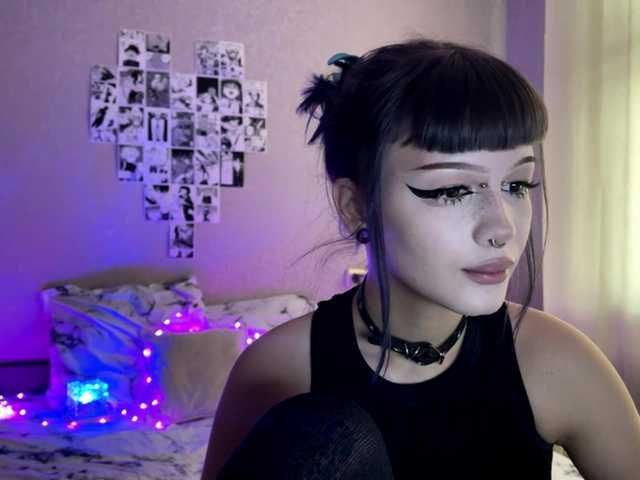 dieonisia – webcam model profile photo