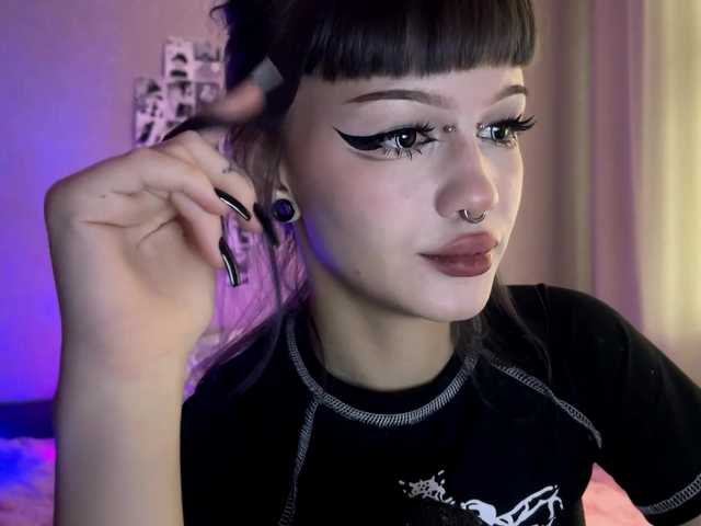 dieonisia Profile Image