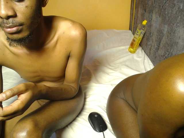 MiaWizzy's BongaCams show and profile