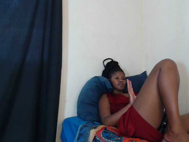 BonnieL's BongaCams show and profile