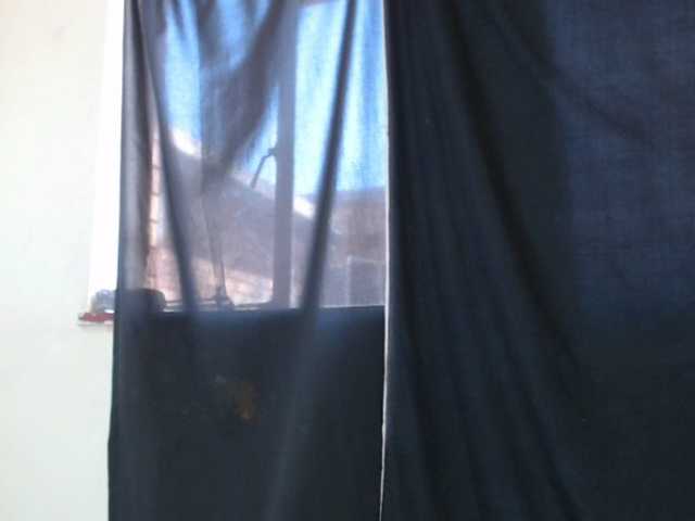 BonnieL's BongaCams show and profile