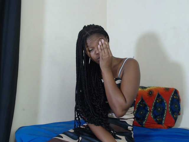 BonnieL's BongaCams show and profile