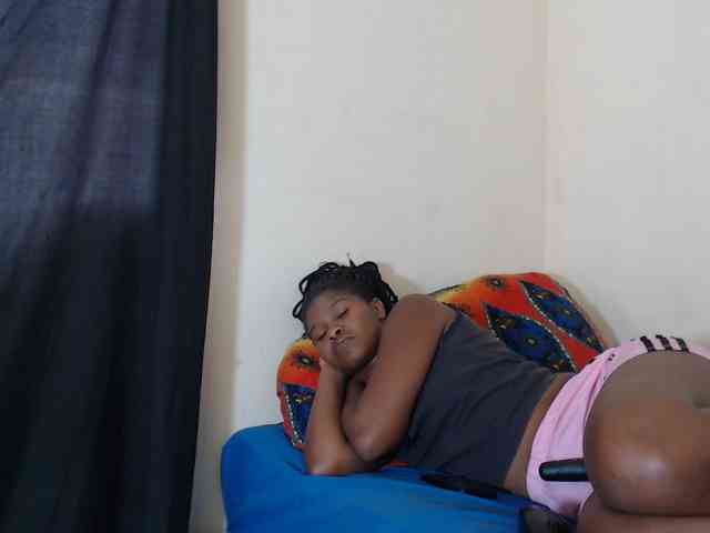 SweetPortableAmber webcam