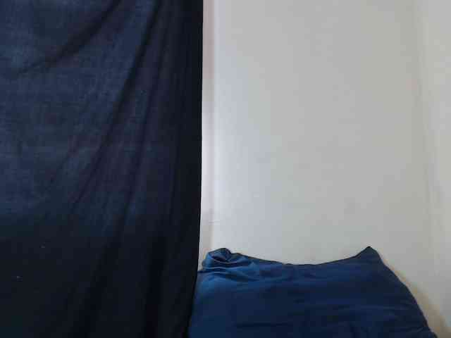 SweetPortableAmber webcam