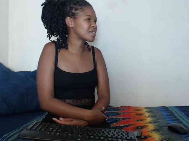 SweetPortableAmber webcam