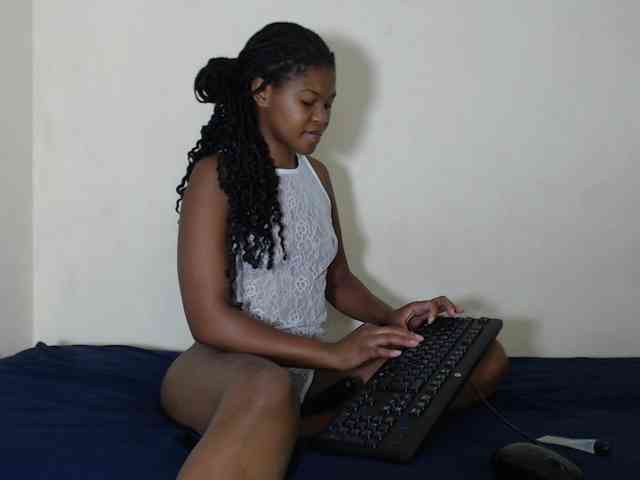 SweetPortableAmber webcam