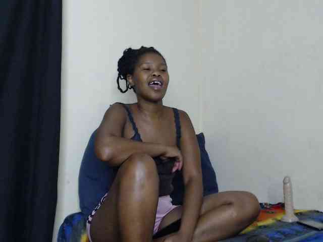 SweetPortableAmber webcam