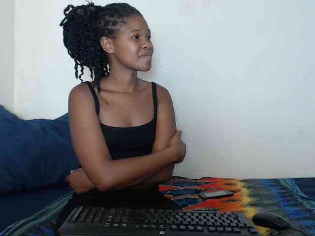 SweetPortableAmber webcam