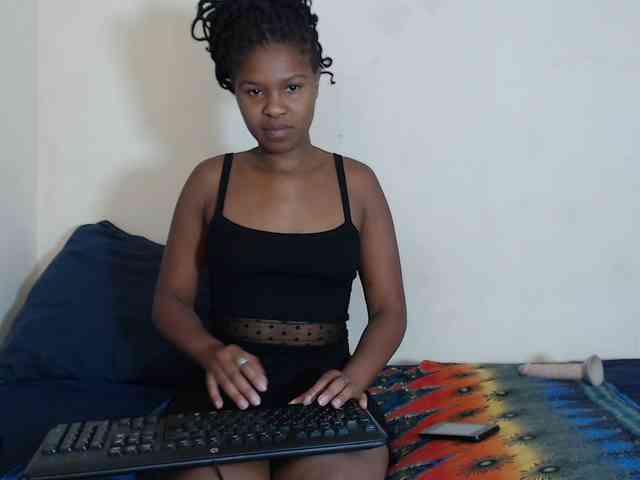 SweetPortableAmber webcam