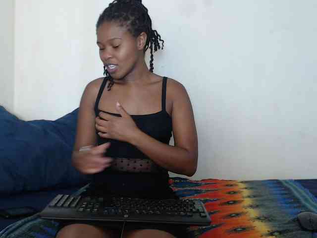 SweetPortableAmber webcam