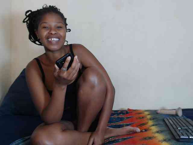 SweetPortableAmber webcam