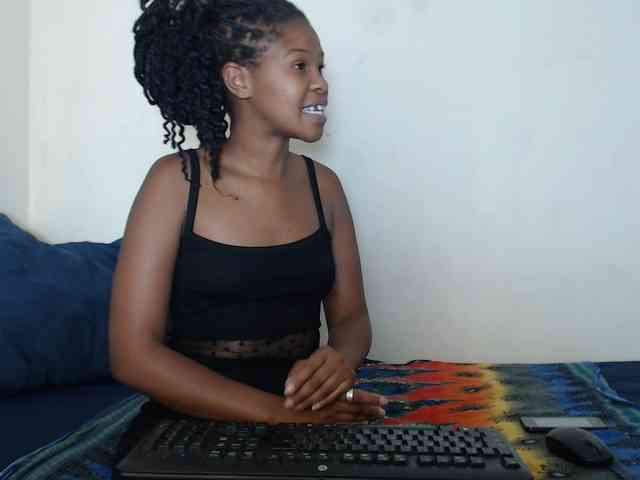 SweetPortableAmber webcam