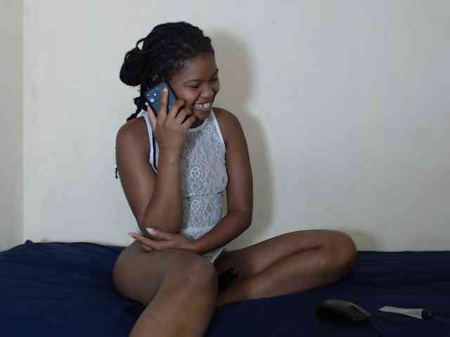 SweetPortableAmber webcam