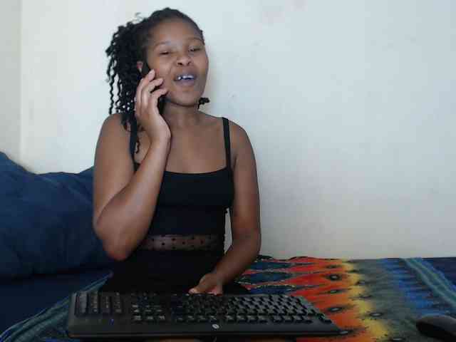 SweetPortableAmber webcam