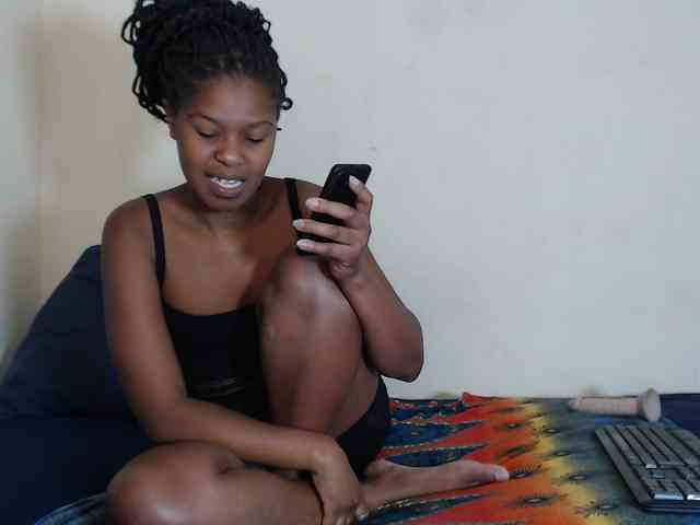 SweetPortableAmber webcam