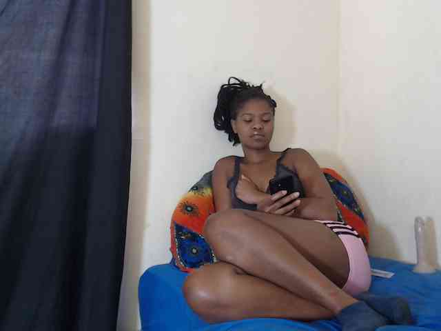 SweetPortableAmber webcam