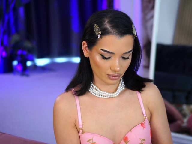 NaughtyyChloe from BongaCams