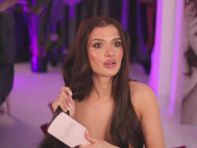 NaughtyyChloe webcam