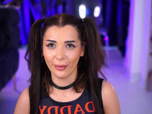 free online sex chat NaughtyyChloe