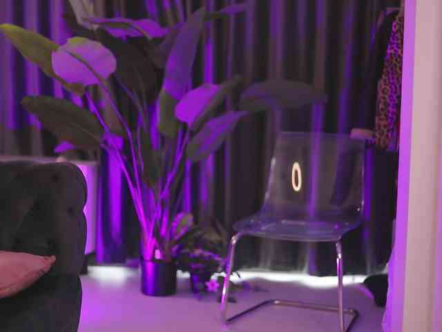 NaughtyyChloe webcam