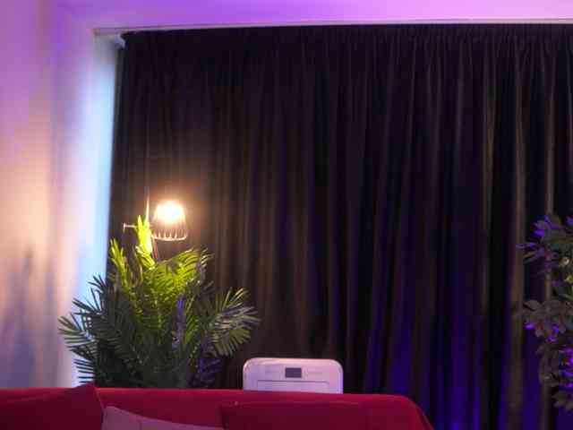 NaughtyyChloe webcam