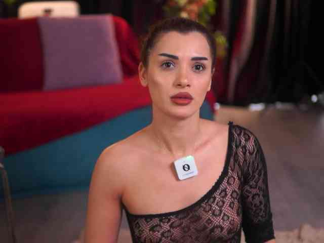 NaughtyyChloe webcam