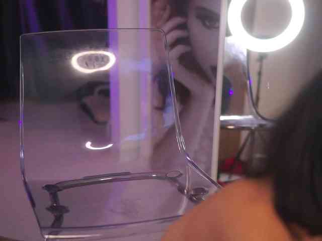 NaughtyyChloe webcam