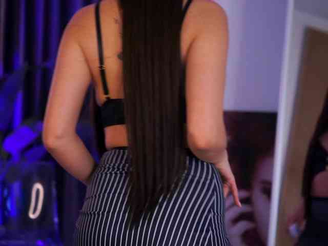 NaughtyyChloe webcam