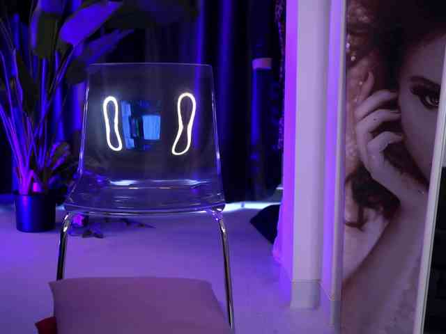 free online sex chat NaughtyyChloe