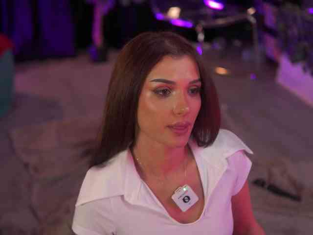 NaughtyyChloe webcam