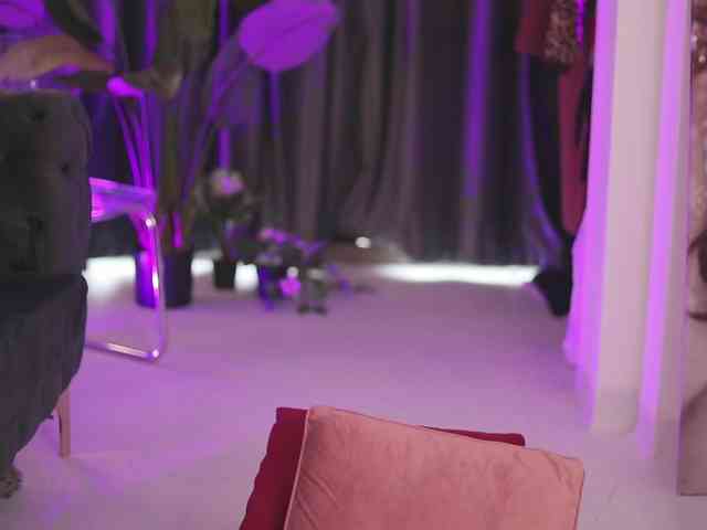 NaughtyyChloe Live Webcam on BongaCams