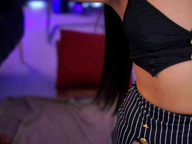 NaughtyyChloe webcam