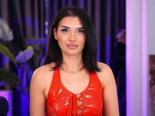 NaughtyyChloe webcam