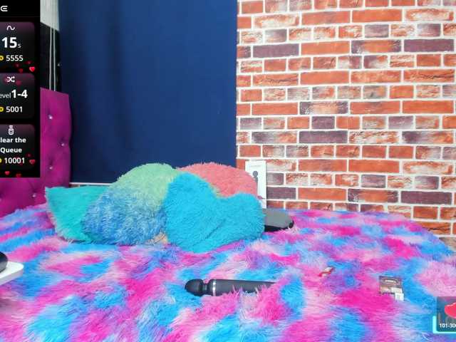 Nyra-Rose's BongaCams show and profile