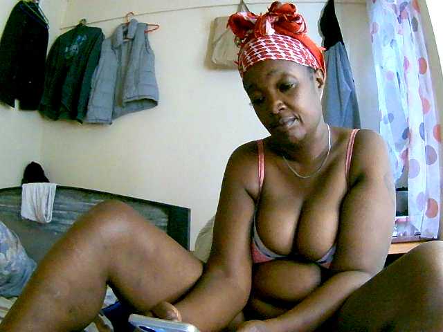 Lovelyjugs1's BongaCams show and profile