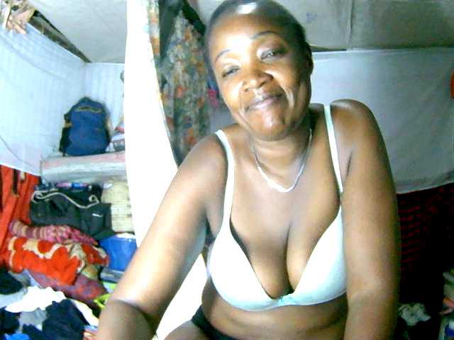 Lovelyjugs1's BongaCams show and profile