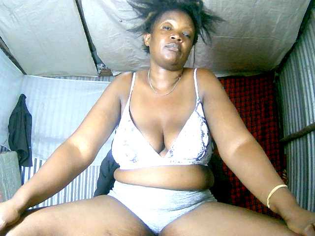 Lovelyjugs1 Live Cam on BongaCams