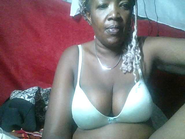 Lovelyjugs1's BongaCams show and profile